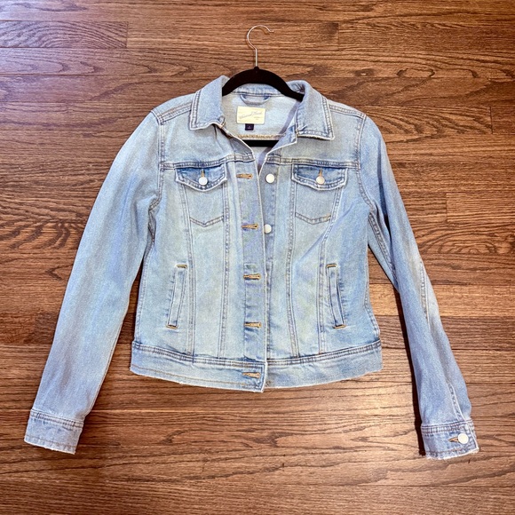 Universal Thread Denim Jean Jacket - Picture 3 of 4